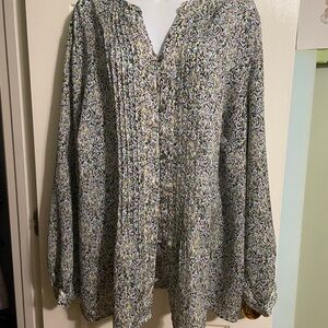 Liz Claiborne Vibrant Floral Top